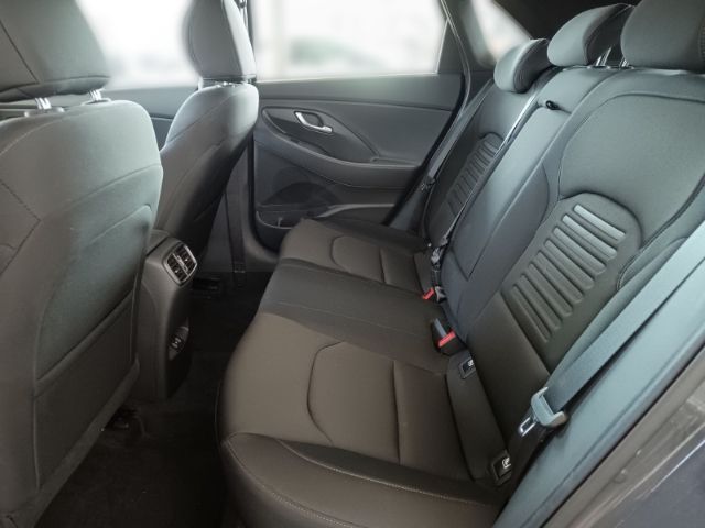 Fahrzeugabbildung Hyundai i30 FL 5-Türer (MY25) 1.0 T-GDI (100 PS) 7-DCT 2
