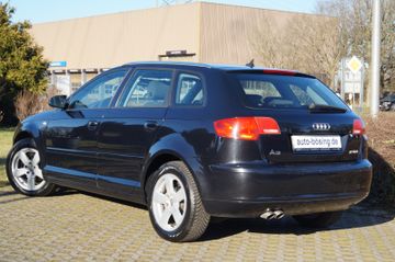 Audi A3 Sportback TDI Attraction NAVI-KLIMA-TEMPOMAT-