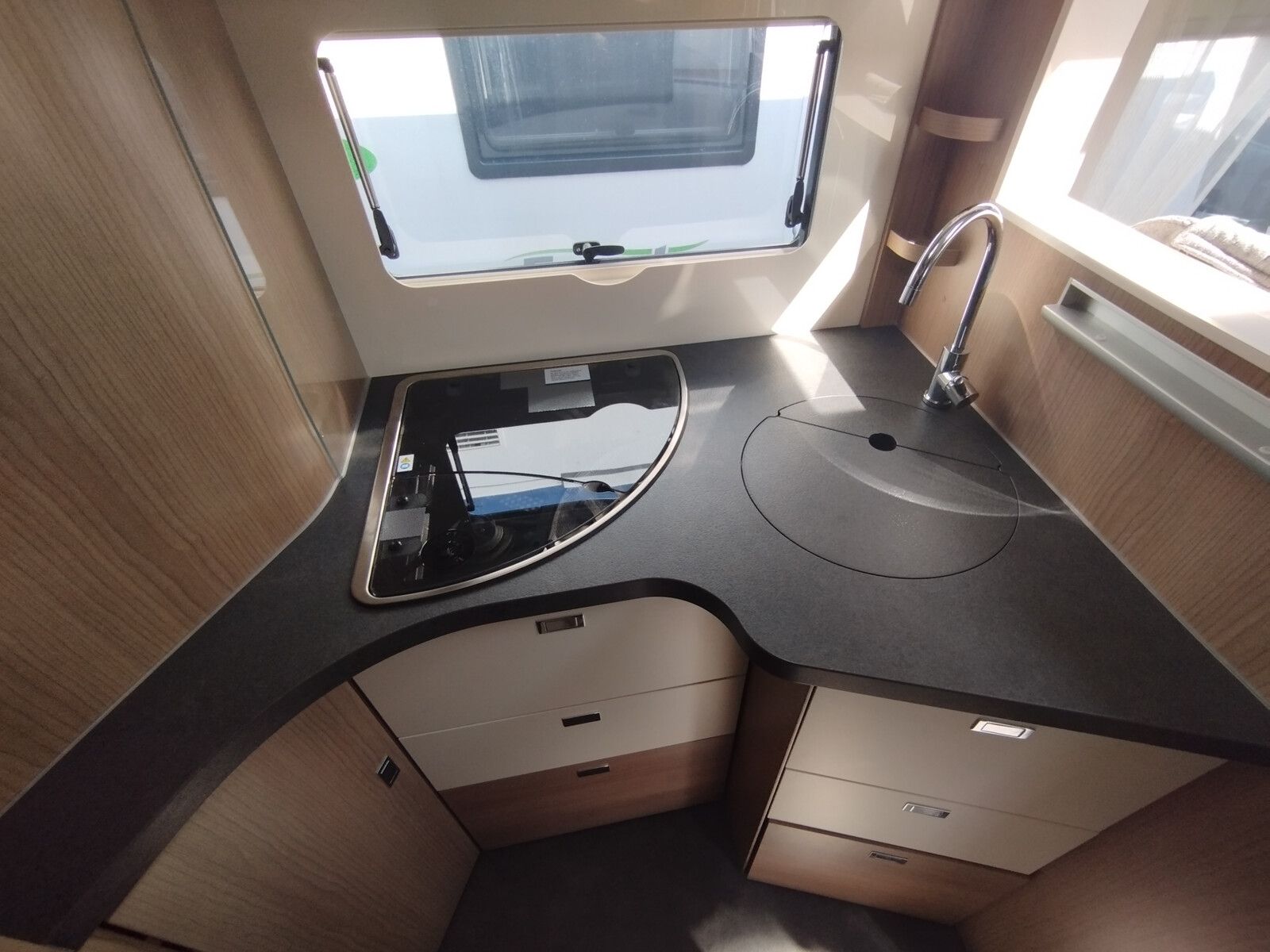 Fahrzeugabbildung Malibu I 490 RB LE comfort Mercedes,Distronic,LED,Autom