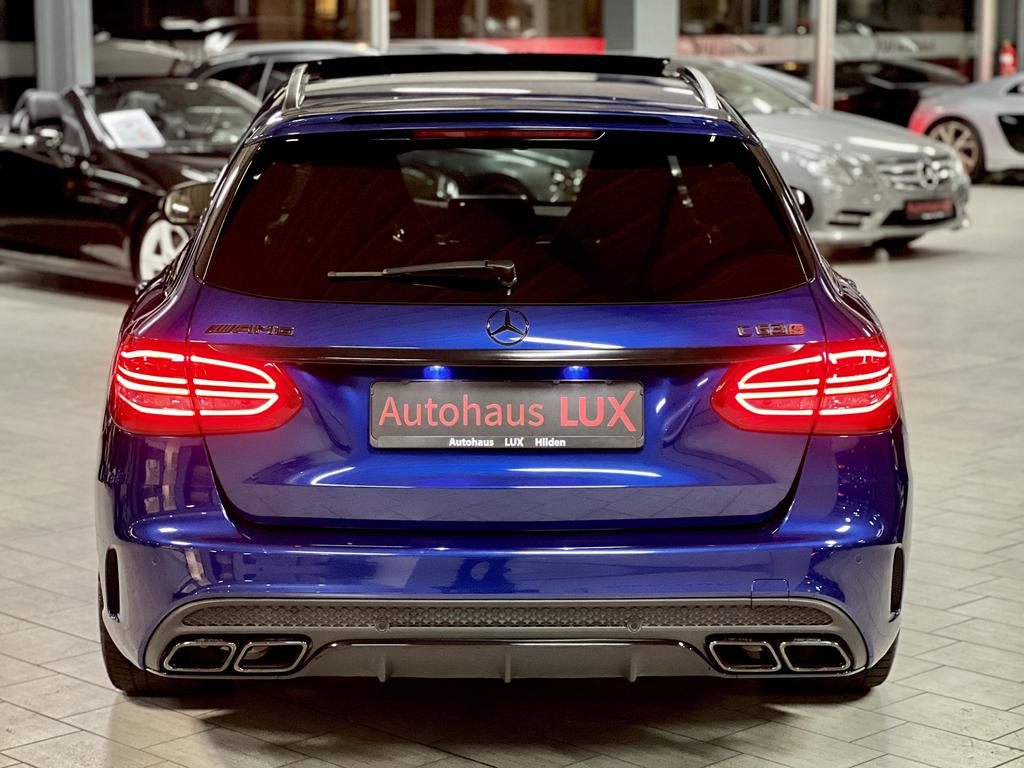 Mercedes-Benz C 63 AMG