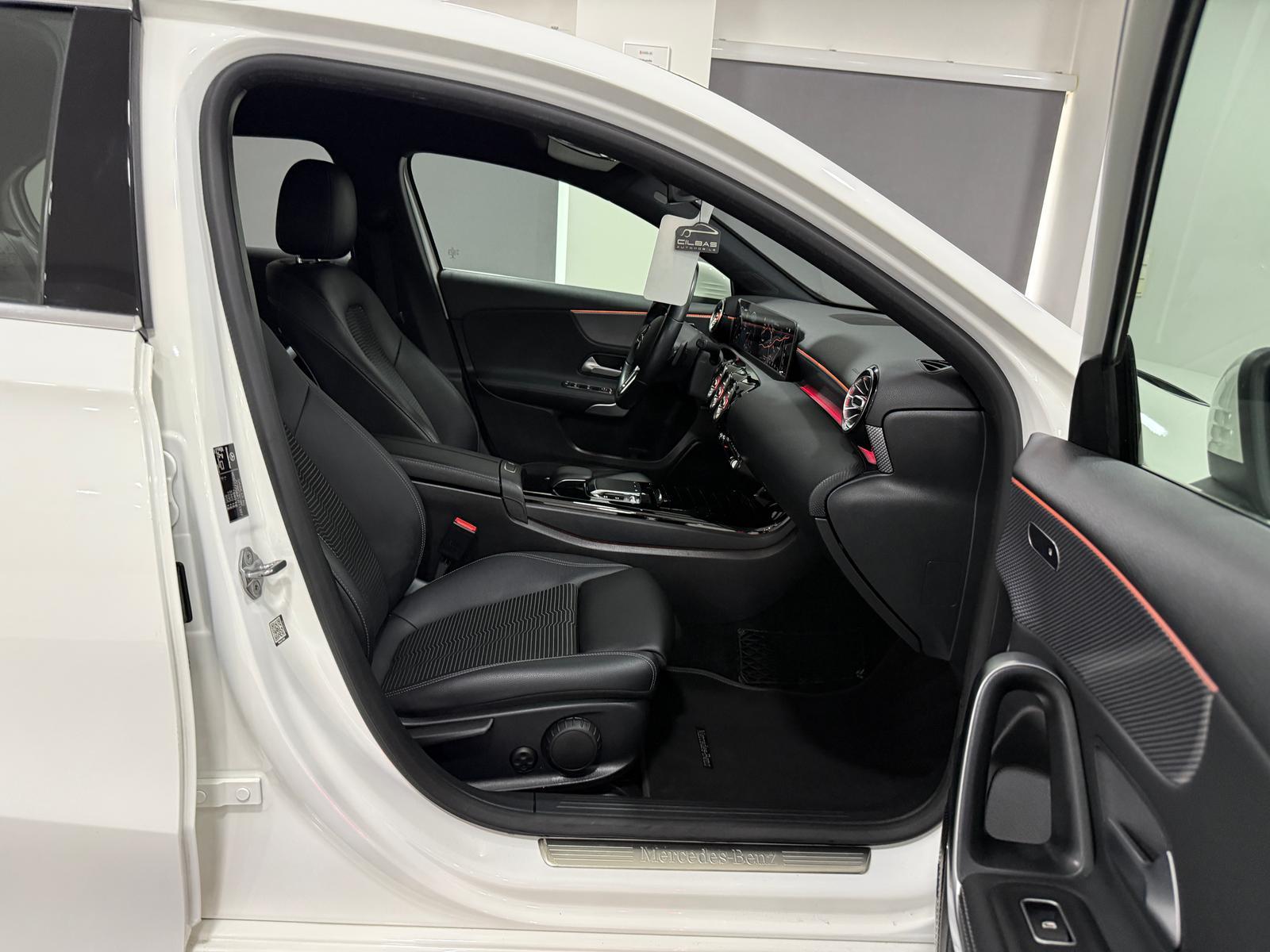 Mercedes-Benz A 180 7G Edition 19*WIDE*AMBIENTE*LED*LEDER*KAM*