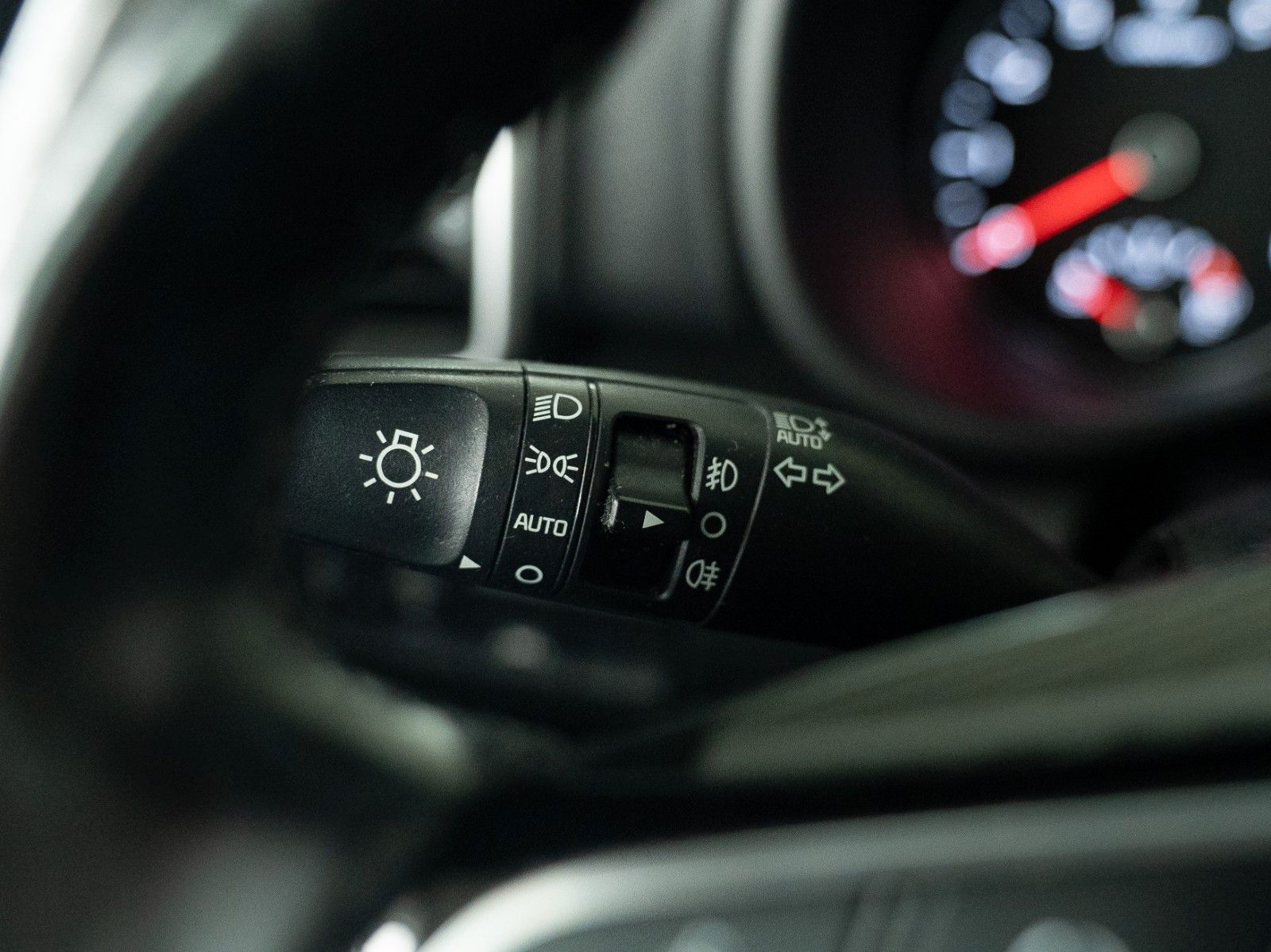 Fahrzeugabbildung Kia Sportage Vision 2WD AUTOM./SITZHZG./KAMERA/DAB