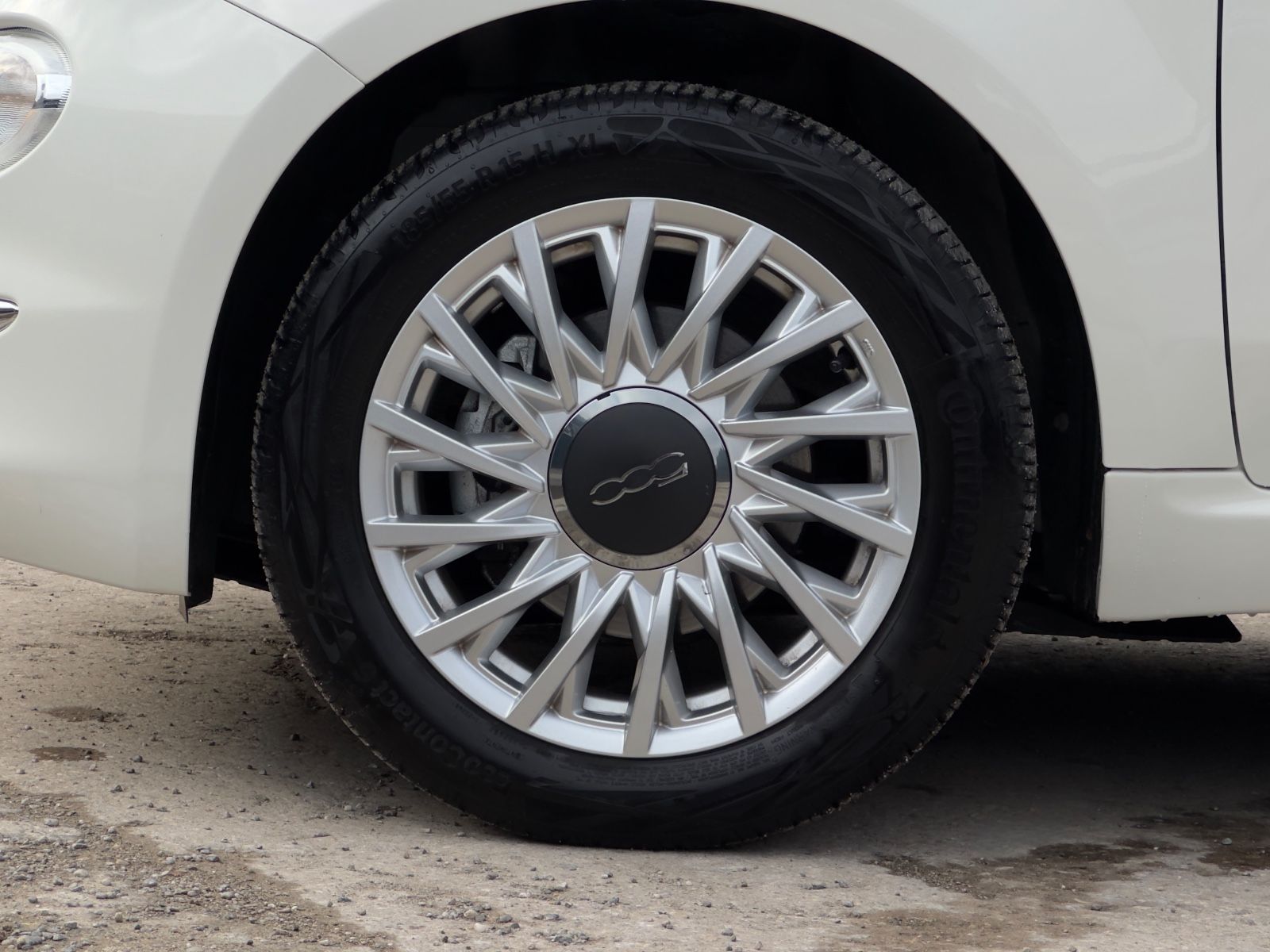 Fahrzeugabbildung Fiat 500C 1.0 GSE DolceVita Temp CarPlay/Android PDC