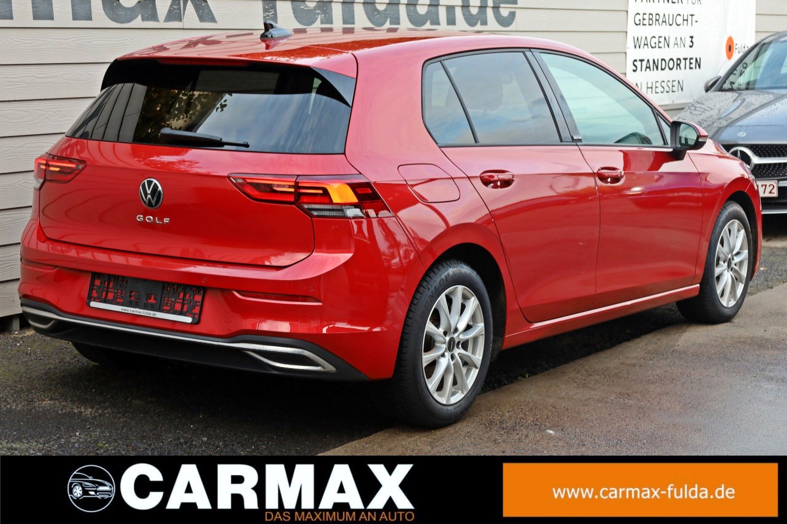 Fahrzeugabbildung Volkswagen Golf VIII Lim. Active Navi,LED,SH,PDC,ACC,SR+WR