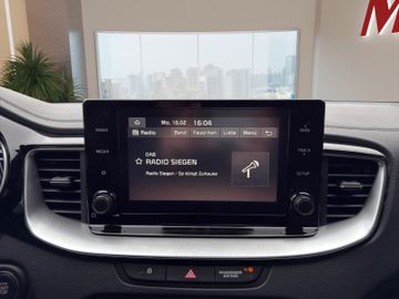 Kia Ceed SW 1.5T Klima Kamera SHZ LHZ