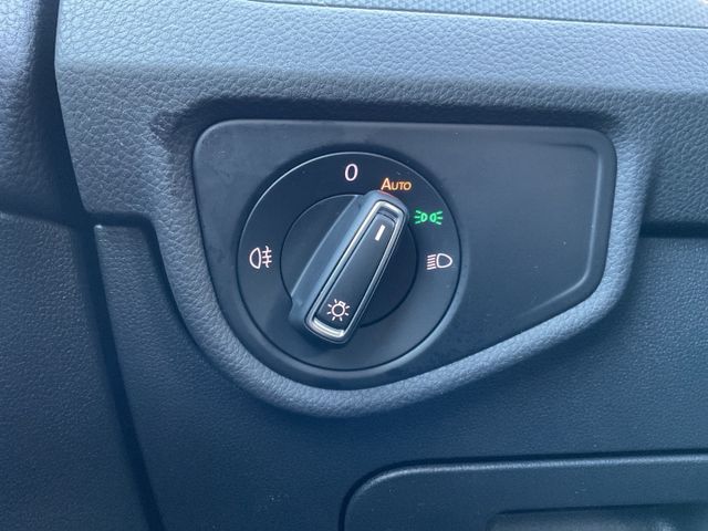 Touran Active 2.0 TDI Navi ACC Apple CarPlay