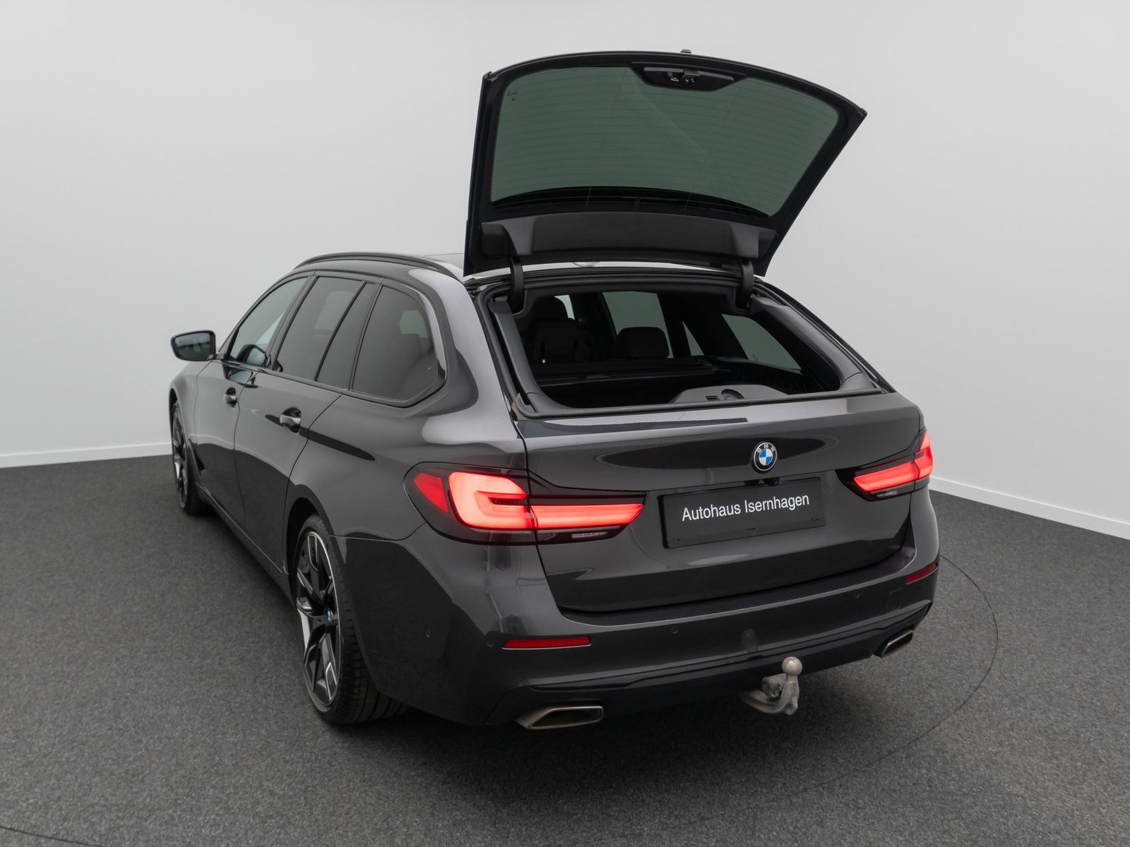 Fahrzeugabbildung BMW 540d xD Panorama Massage DAB H/K HUD AHK 20Zoll