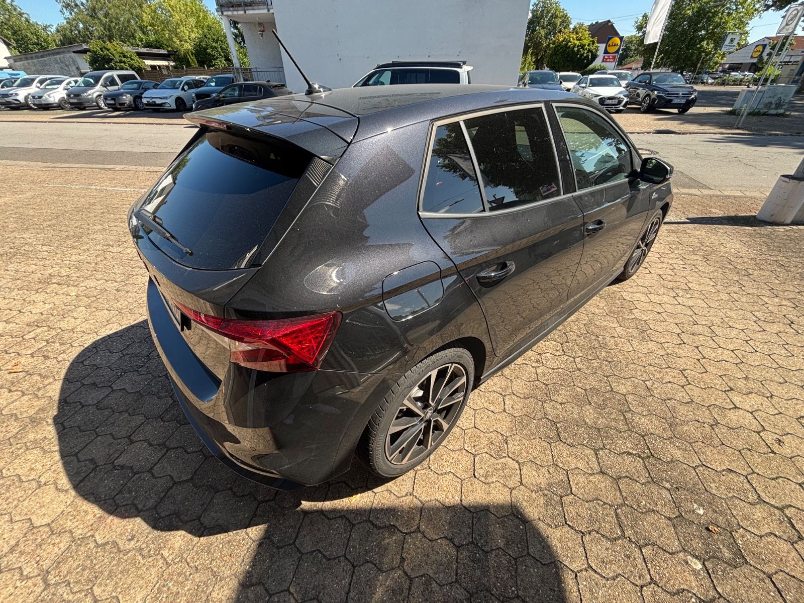 Fahrzeugabbildung SKODA Fabia Monte Carlo 1.5 TSI DSG Tempomat LED