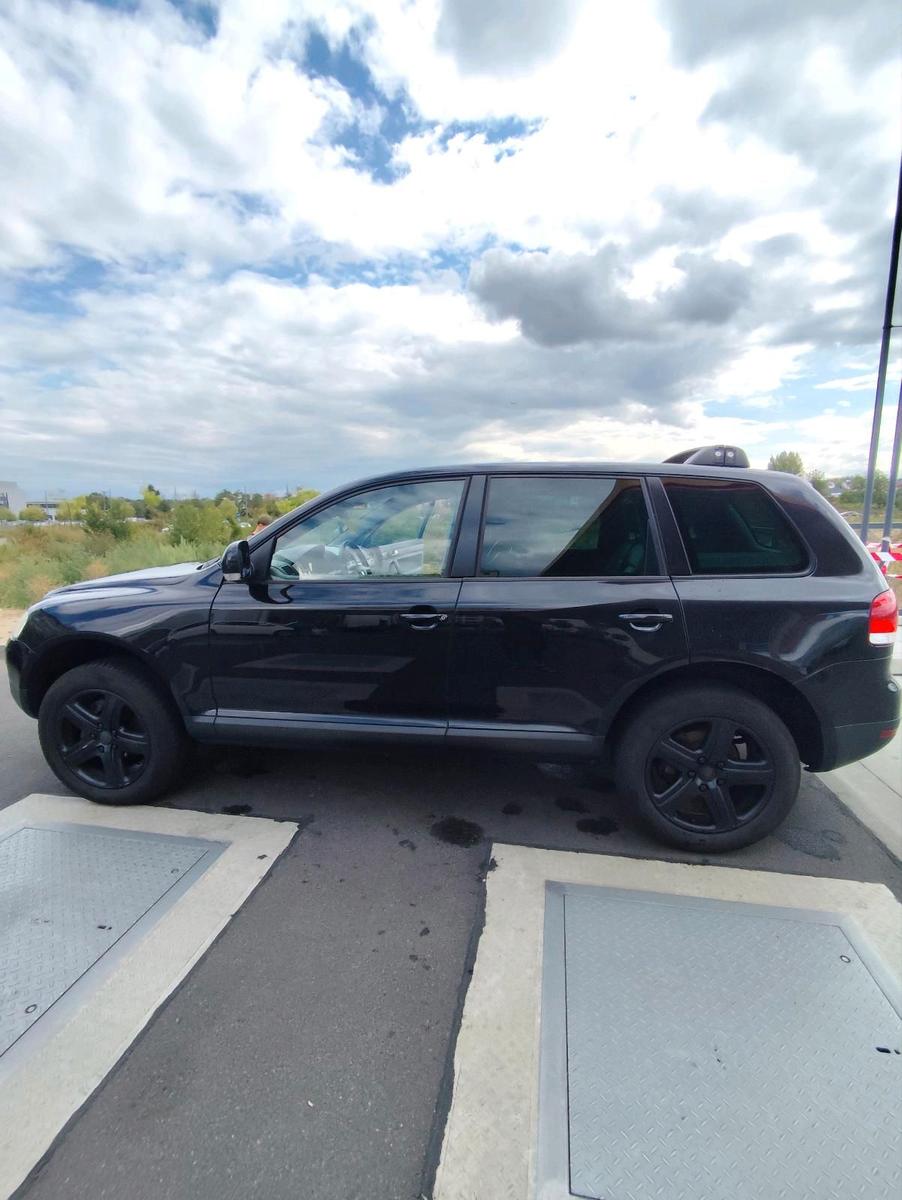 Volkswagen Touareg 2005 — vehicle for AFU Ukraine