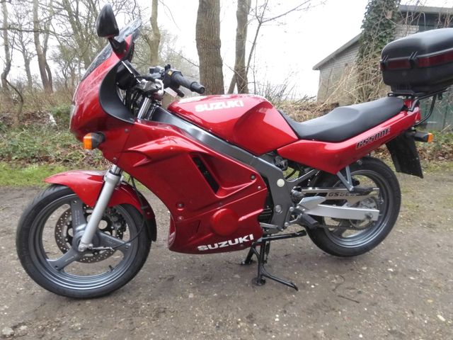 Suzuki GS 500 E