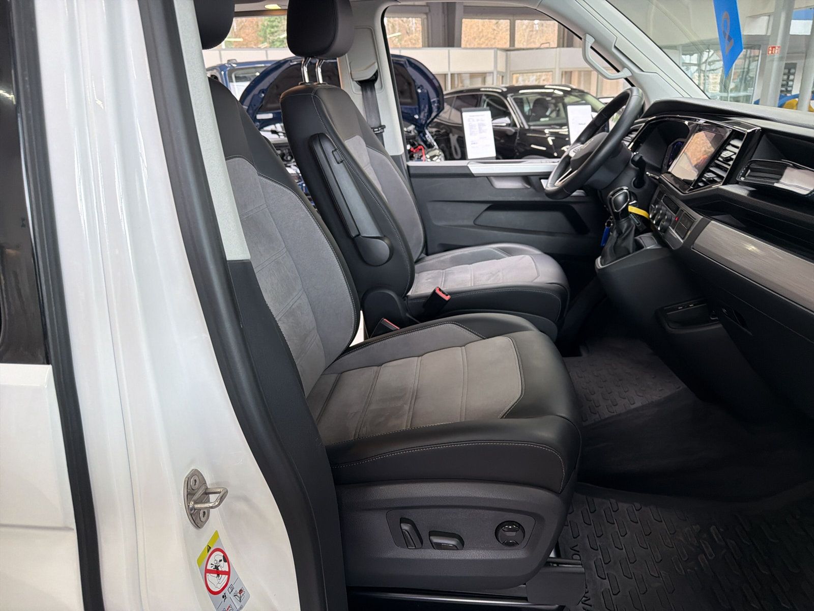 T6.1 California Beach Tour Edition 4M TDi DSG