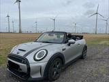MINI Cooper S Cabrio Autom.