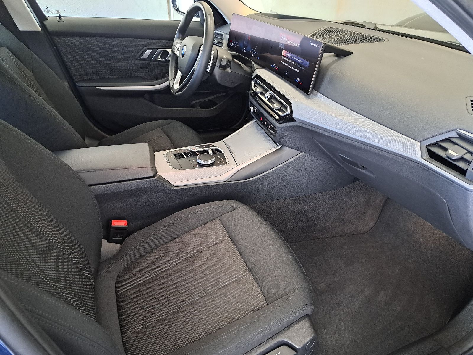 BMW 318d LCI*Adapt.LED*Curved*HiFi*HUD*RFK foto 14