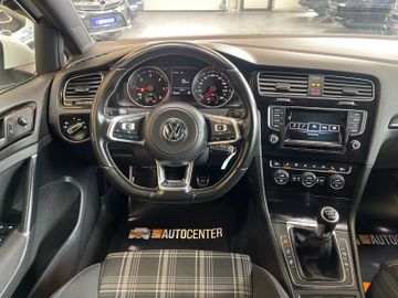 Volkswagen Golf VII Lim. GTD BMT *NAVI*SZHZ*PDC*BI-XENON*