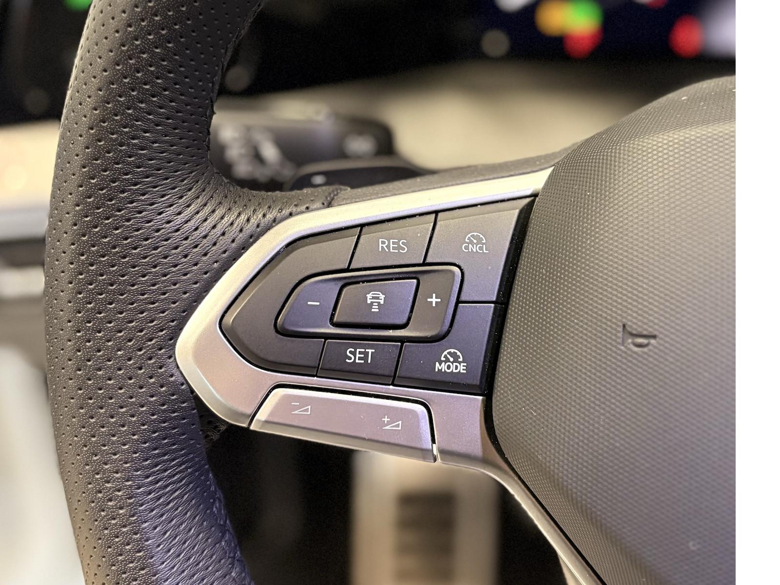Volkswagen Golf 1.5eTSI DSG R-Line Kamera ACC AppConnect, миниатюра 10