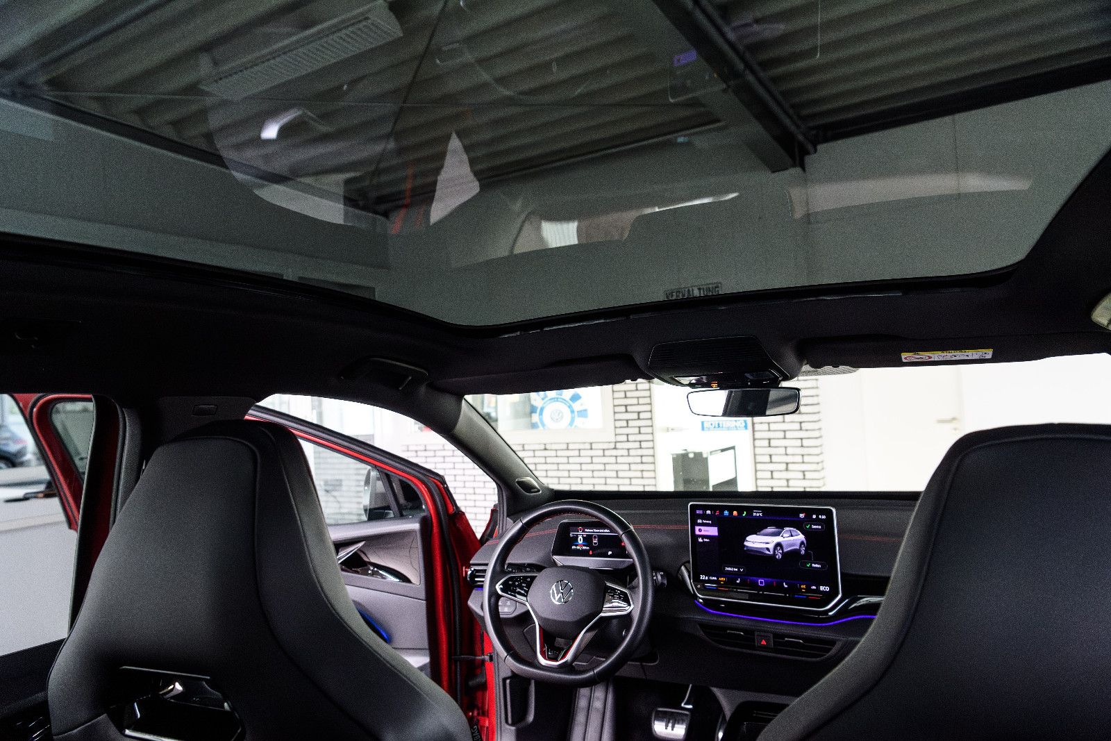 Fahrzeugabbildung Volkswagen ID.4 250 GTX 4Motion IQ-LED+AHK+E-SITZE+PANO+HuD