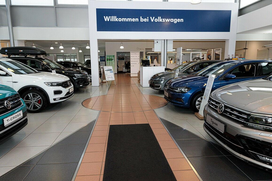 showroom-image-main