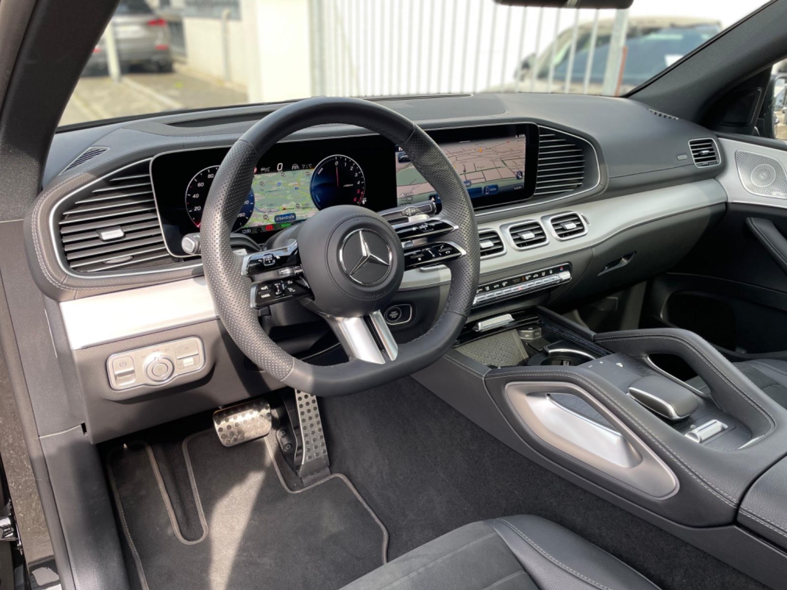 Fahrzeugabbildung Mercedes-Benz GLE 350 de Coupé Facelift |AMG|HUD|360°|22"|AHK