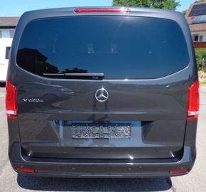 Mercedes V 220 - 11