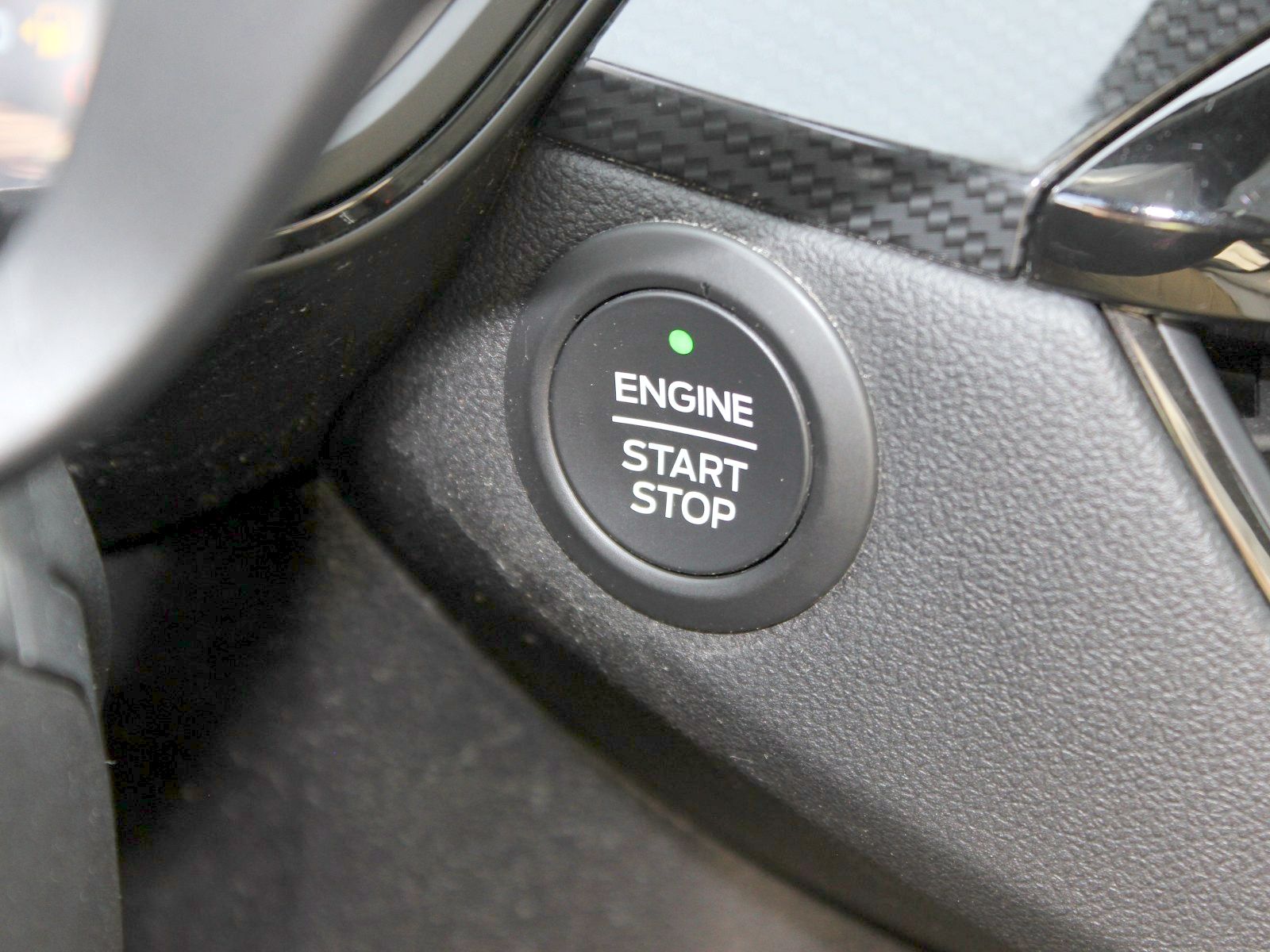 Fahrzeugabbildung Ford Kuga Plug-In Hybrid ST-Line X 2,5 Duratec