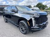 Cadillac Escalade   MY25 ESV Sport Platinum Langversion - Cadillac Escalade: Esv