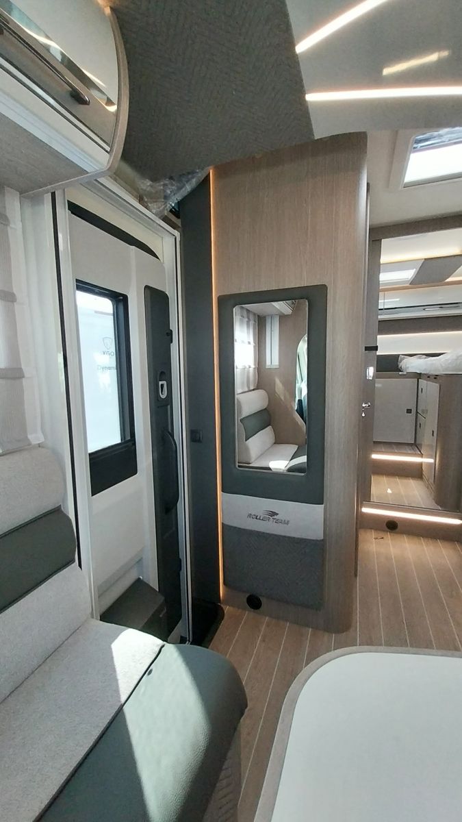Fahrzeugabbildung Roller Team Zefiro 285 TL 2026 - Automatik 6.702€ sparen!