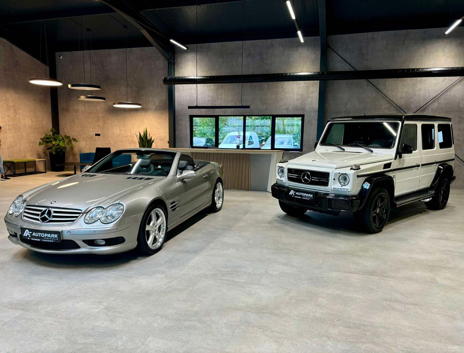showroom-image-top