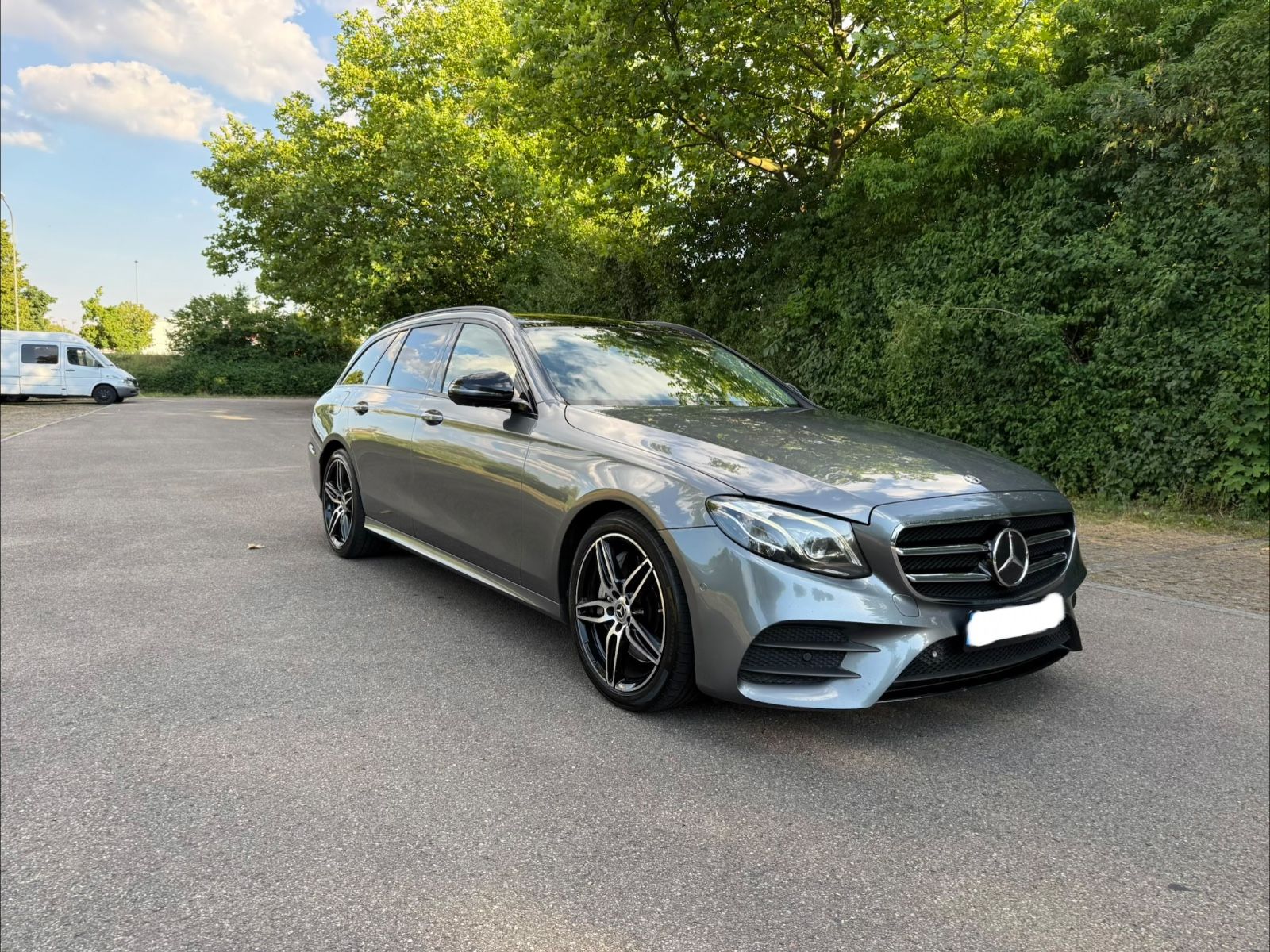 MERCEDES-BENZ E 400 4MATIC T Autom. AMG Line