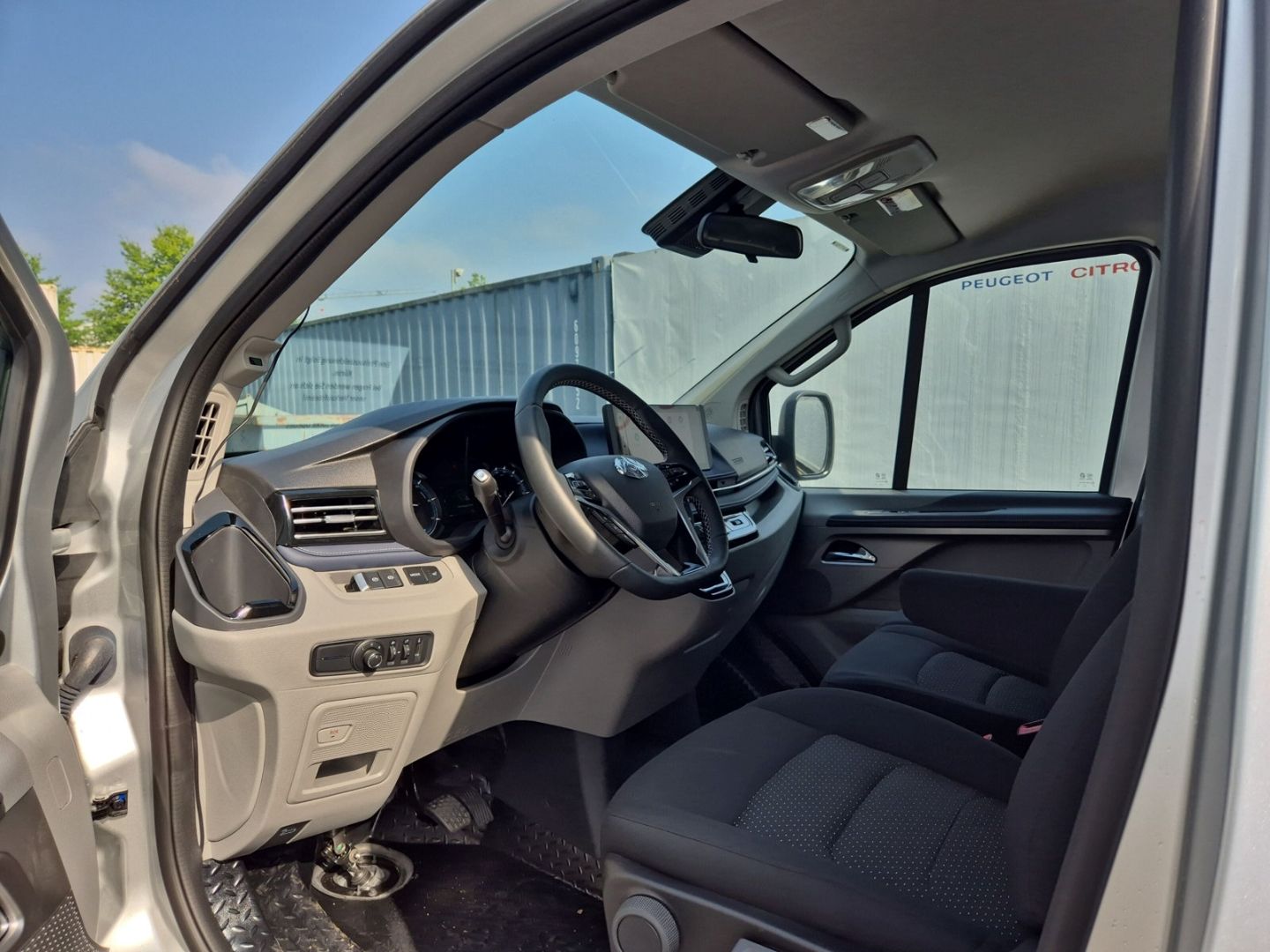 Fahrzeugabbildung Maxus eDeliver7 L2 88 kWh AT FWD LED ACC CarPlay SHZ