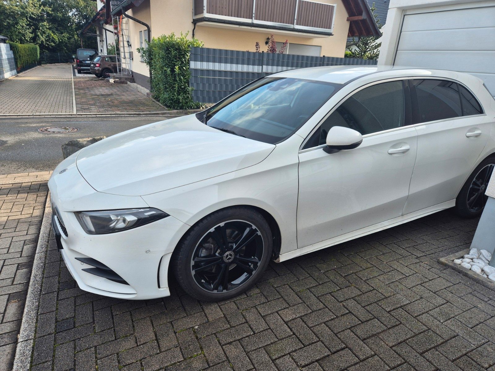 MERCEDES-BENZ A 200 d DCT -