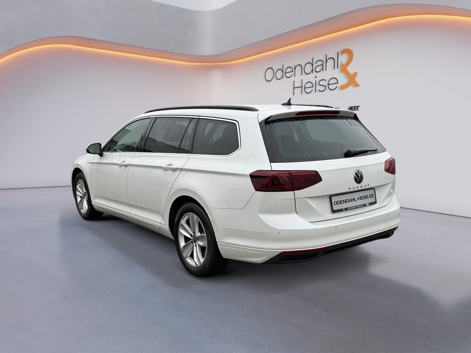 Volkswagen Passat Variant Business 2.0 TDI SCR DSG AHK / LE