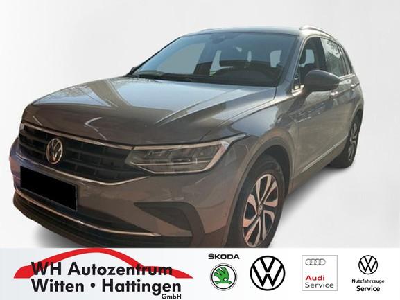 Volkswagen Tiguan 1.5 TSI DSG Active NAVI AHK REARVIEW HEAD
