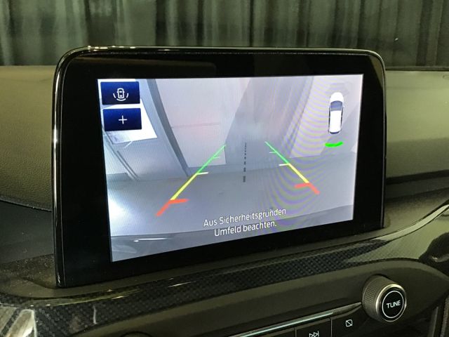 Fahrzeugabbildung Ford Focus ST-Line 1.5 Turnier Autom/Navi/Kamera/PDC