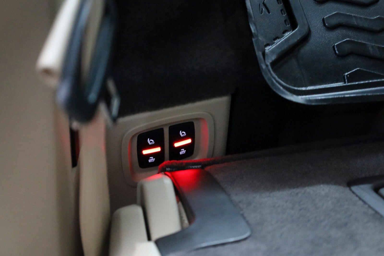 Fahrzeugabbildung Audi Q7 45 TDI quattro ,ACC,Navi,Xenon,Panora,7Sitzer