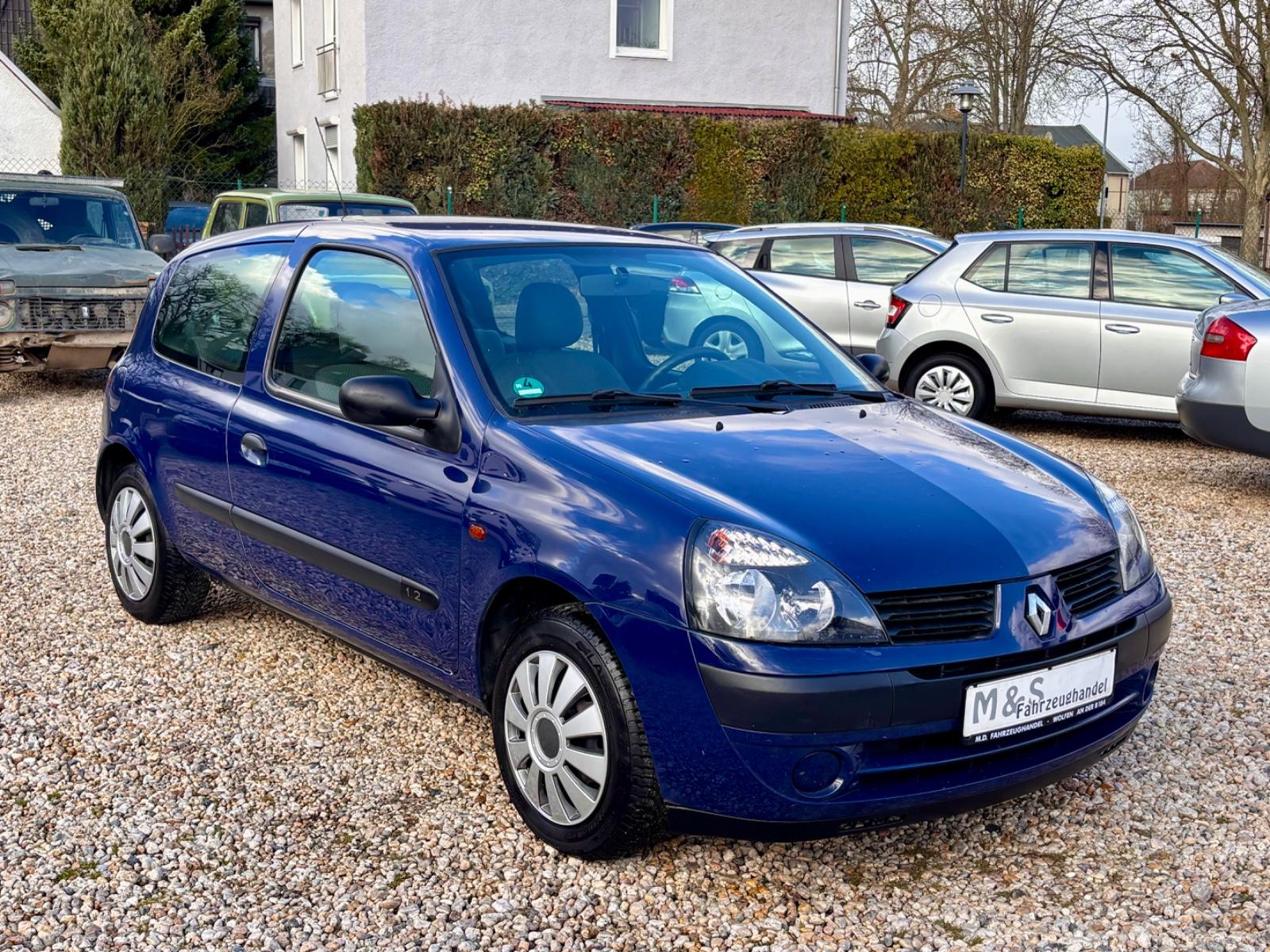 Renault Clio aus 2.Hand mit nur 70000Km