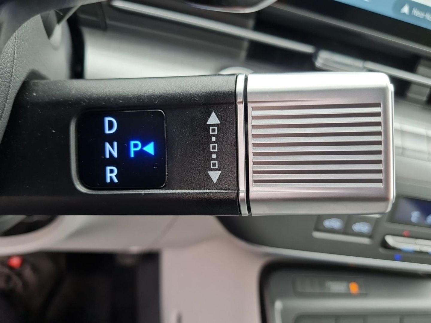 Fahrzeugabbildung Hyundai KONA Prime 1.6 T-Gdi 198PS DCT 4WD Glasschiebe