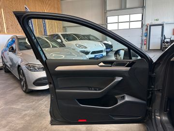 Volkswagen Passat Variant GTE *ACC*Keyless*NAVI*Kamera*
