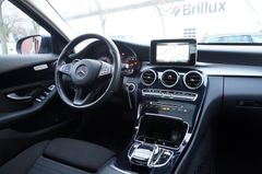 Fahrzeugabbildung Mercedes-Benz C 200 Avantgarde 1.Hd Kam  S.Dach Navi AHK SZH