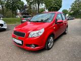 Chevrolet Aveo Schrägheck LT*TÜV&Service NEU*1.HAND* - Chevrolet Gebrauchtwagen in Bremen