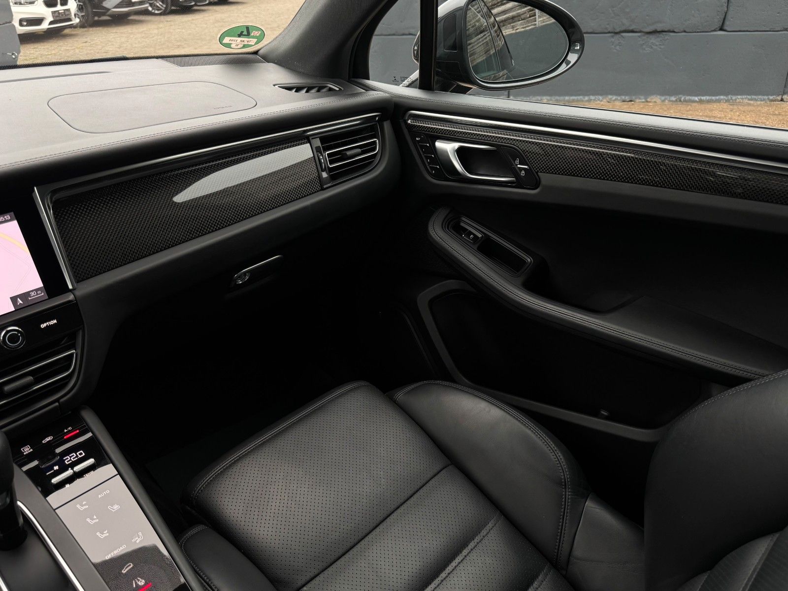 Fahrzeugabbildung Porsche Macan GTS PASM Chrono Carbon Pano Bose Std-HZG