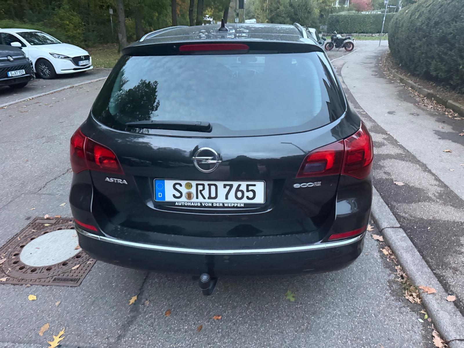 Opel Astra 2014 — photo 5