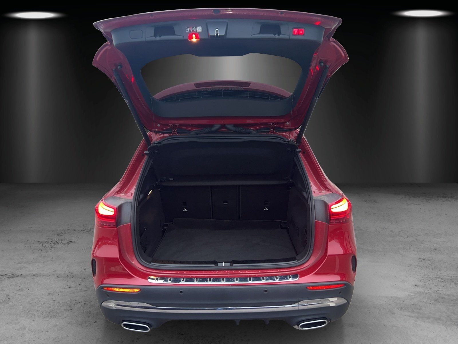 Fahrzeugabbildung Mercedes-Benz GLA 180 d+AMG-Line+DISTRONIC+Memory+Burmester