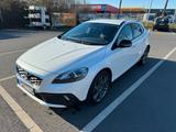 Volvo V40 Cross Country D3, 150PS, 8-Fach bereift - Volvo: 1.8