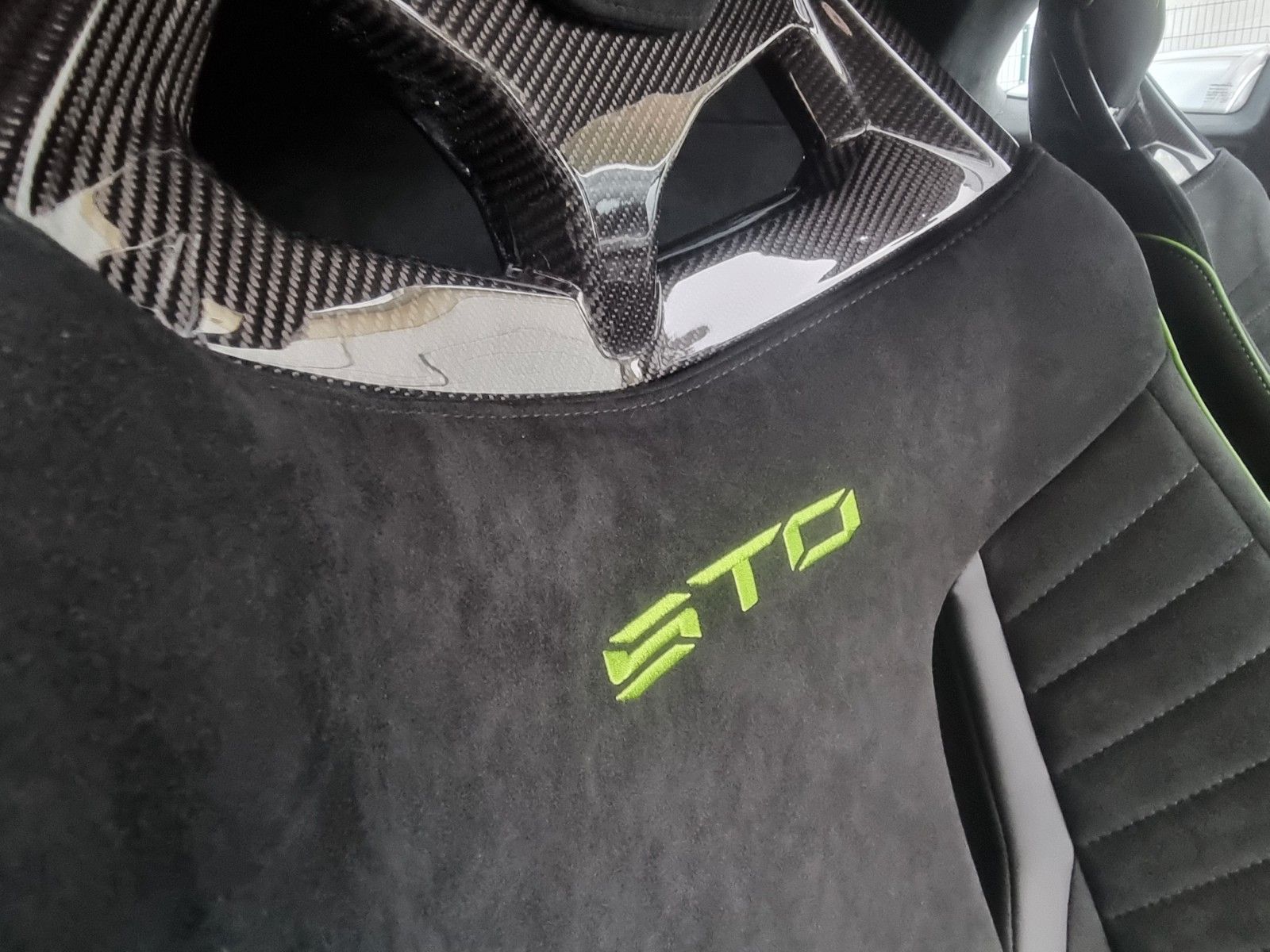 Fahrzeugabbildung Lamborghini Huracán STO/1.Hd/BRD/Lift/Temp/Kamera