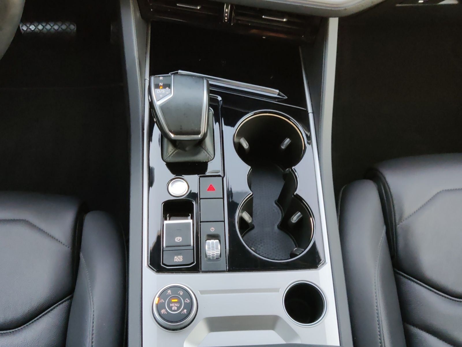 Volkswagen Touareg 3.0 V6 TSI Elegance 4Motion LED ACC Trav foto 14