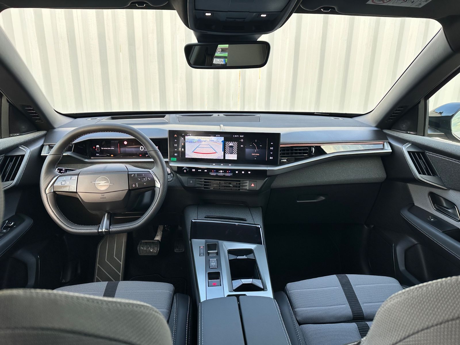 Fahrzeugabbildung Opel Grandland 1.2 48V Hybrid GS*Navi*SHZ*360°
