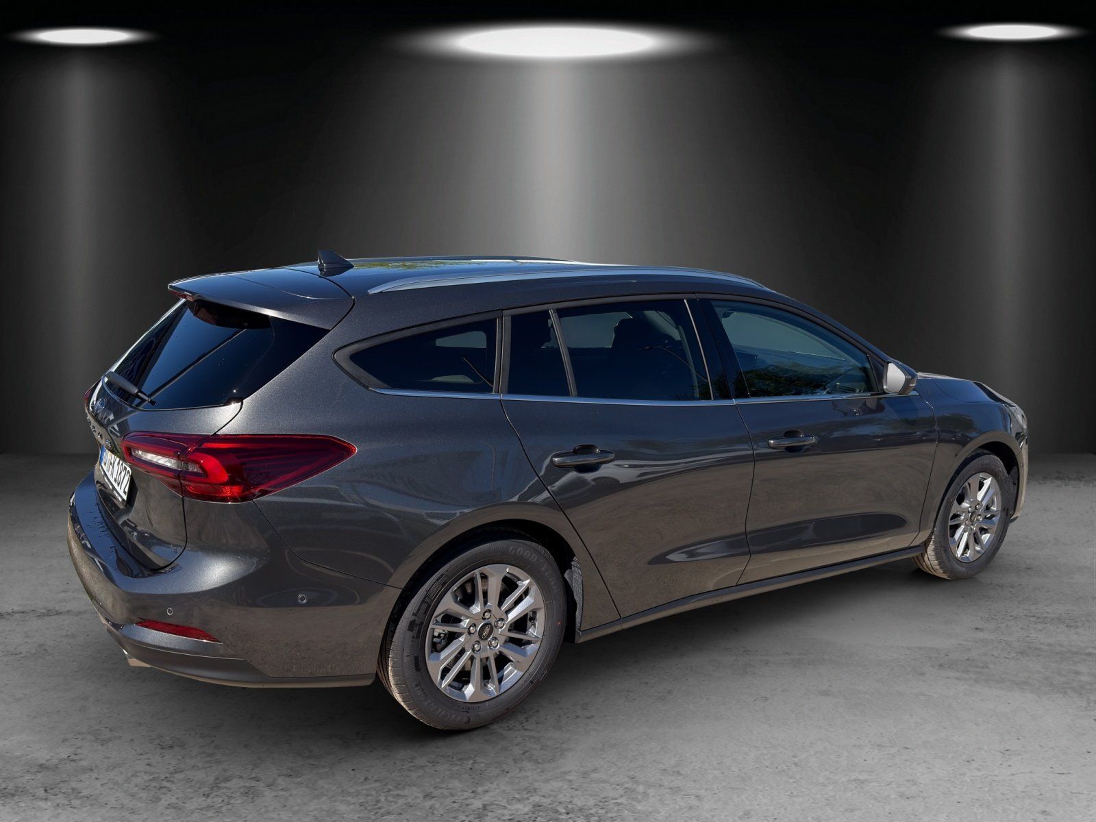 Fahrzeugabbildung Ford Focus Titanium X 155 Winter Pak. B&O Fahrer Pak.