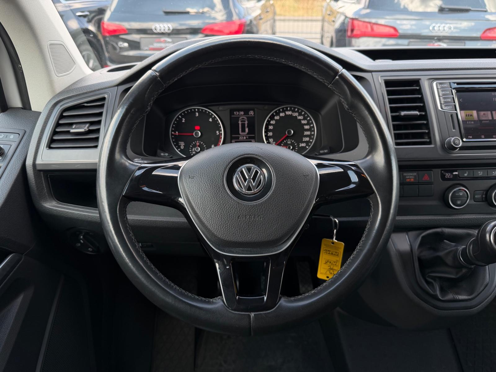 Volkswagen Caravelle T6 2.0 TDI 150 ch Comfortline 9 Places / Cuir / Caméra