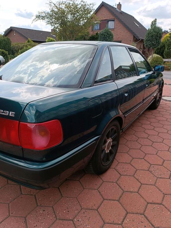 Audi 80