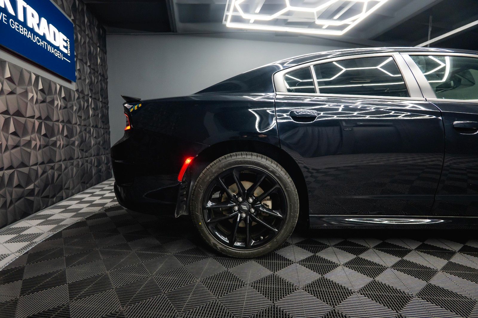 Fahrzeugabbildung Dodge Charger 3.6 4x4 GT Performance FULL Options 19%